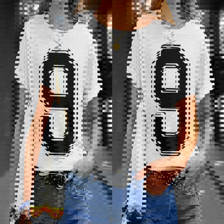 【バックプリント・背中側】9 数字 背番号 ユニフォーム ナンバー【ブラック／黒 の文字】スポーツ 練習着 部活 Tシャツ 彼女への贈り物