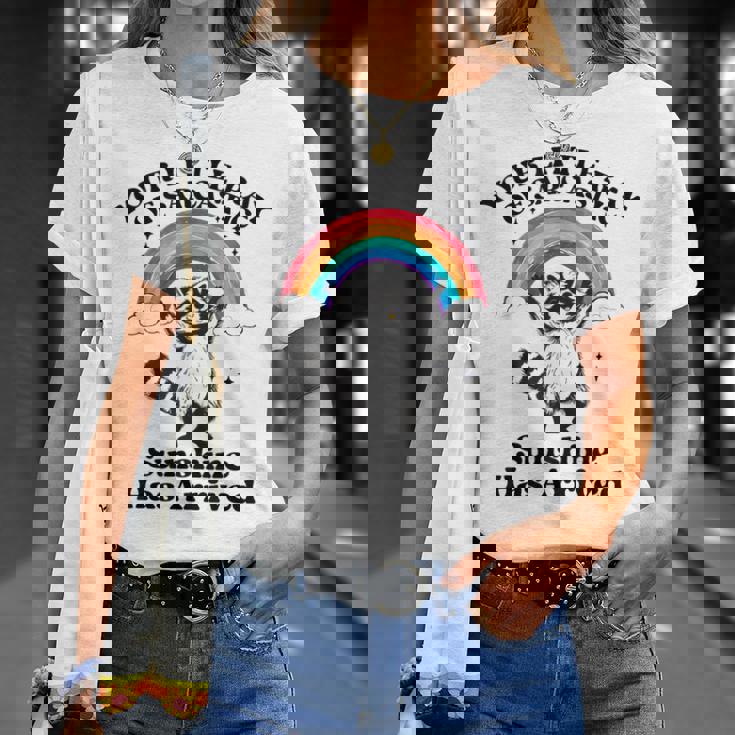 あなたの小さな皮肉な太陽の光はアライグマに到着しました Tシャツ 彼女への贈り物