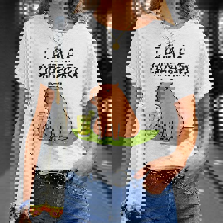 アイ・アム・ア・カイピバラ～カイピリーニャ・カクテル好きのカピバラ～ Tシャツ 彼女への贈り物