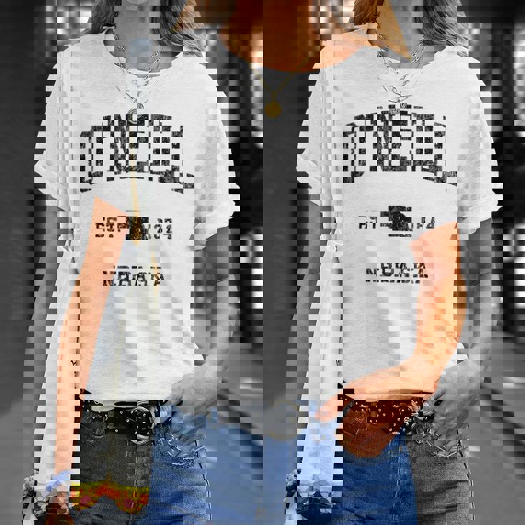 オニール ネブラスカ Ne ビンテージ アスレチック ブラック スポーツデザイン Tシャツ 彼女への贈り物