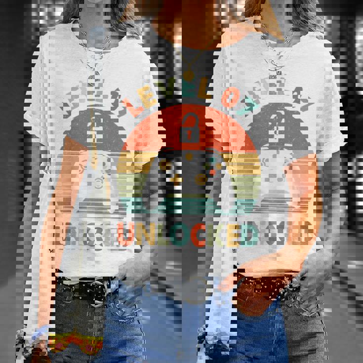 キッズ Level 7 Unlocked 7Th Birthday Gamer For Boys & Girl Tシャツ 彼女への贈り物