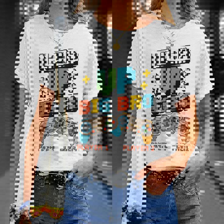 キッズ Leveled Up Big Bro 2025 ビッグブラザー幼児に昇格 Tシャツ 彼女への贈り物