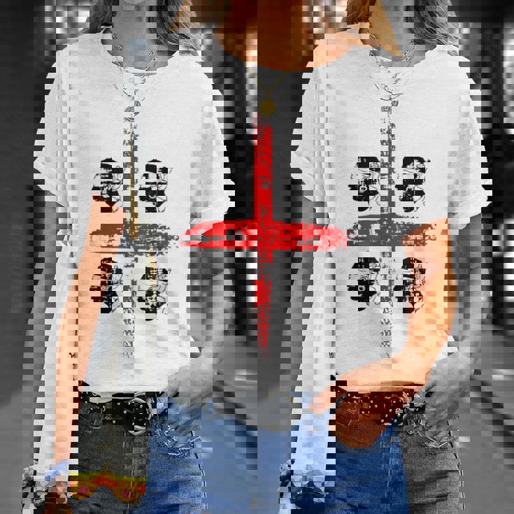 サルディニア国旗イタリア、四つのムーア国旗、グランジアート効果 Tシャツ 彼女への贈り物