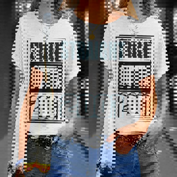 ストレイト・アウタ 2001 バースデー 2001 年生まれ 2001 ヴィンテージ Tシャツ 彼女への贈り物