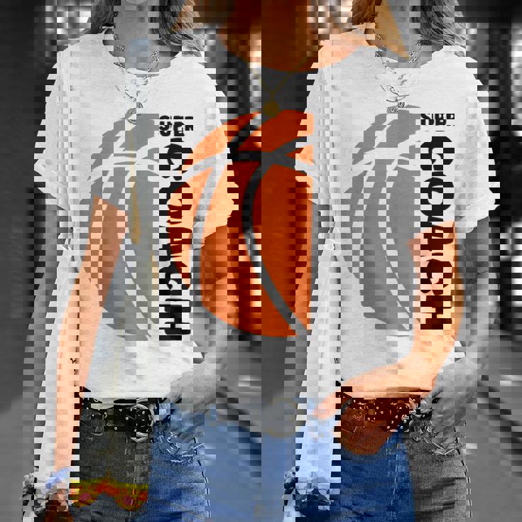 スーパー コーチ バスケットボール スポーツ バスケットボール コーチ Basketball Coach Tシャツ 彼女への贈り物