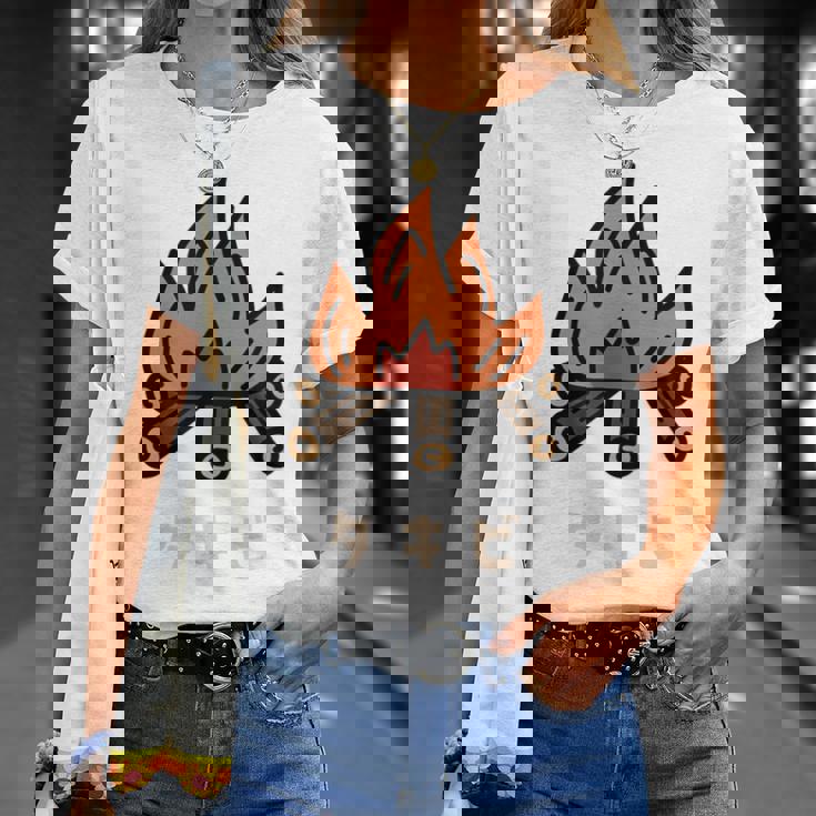 タキビ 焚き火 たきび キャンプ イラスト かわいい おもしろ キャンプグッズ Tシャツ 彼女への贈り物