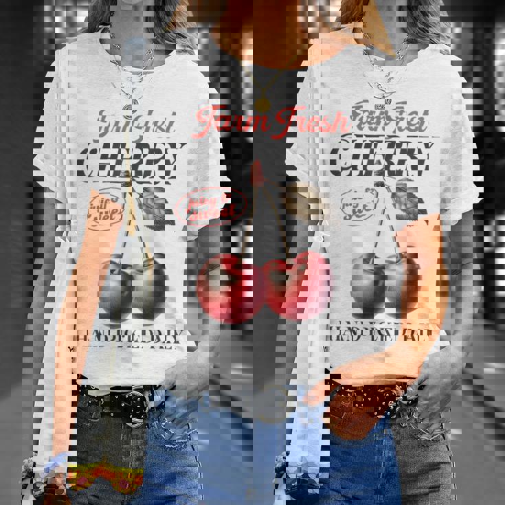 チェリーフルーツ スイートジューシーレッドチェリー 食通ギフト Tシャツ 彼女への贈り物