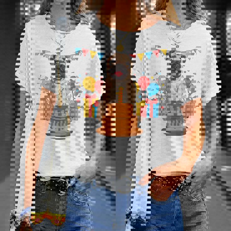 パグ 1歳 誕生日 お祝い ケーキ ペット 動物 犬 オーナー パグ Tシャツ 彼女への贈り物