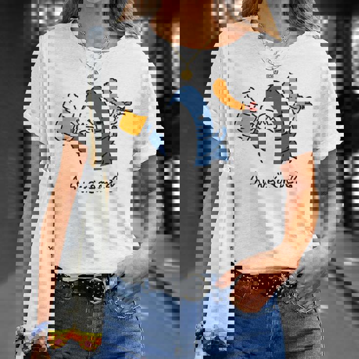 ビールとエビフライとサメ色付き Tシャツ 彼女への贈り物