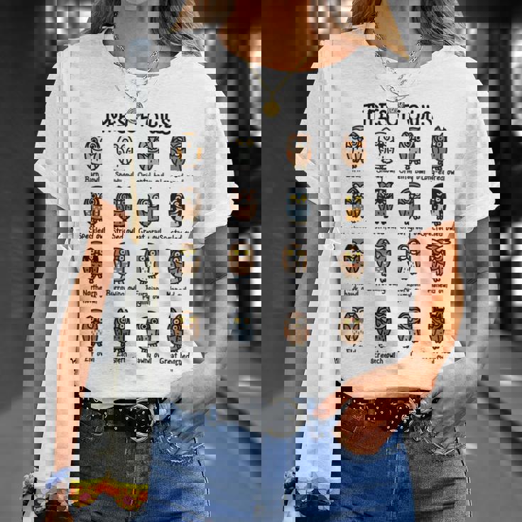 フクロウのコレクションタイプ かわいいフクロウ愛好家向け Tシャツ 彼女への贈り物