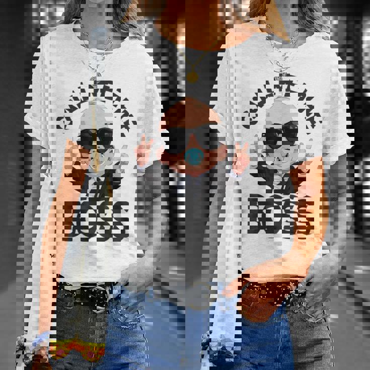 ベイビー・ボス「コール・ミー・ボス」ライク・ア・ボス・キッズ Tシャツ 彼女への贈り物