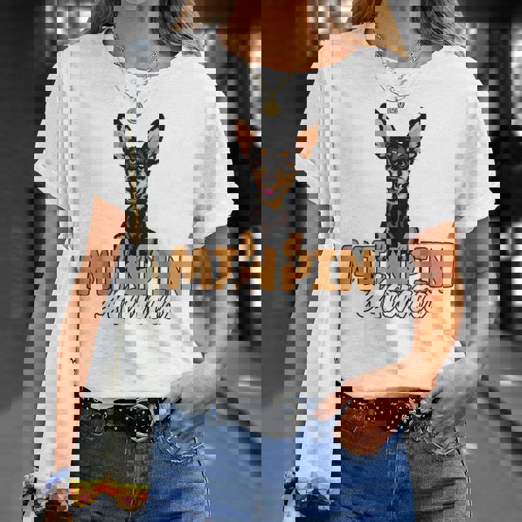 ミニピン ママ かわいい ミニチュア ピンシャー 犬 ママ ミニピン マザー Tシャツ 彼女への贈り物