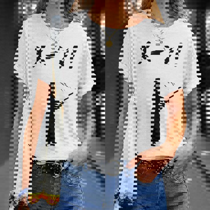 メーン！ 剣道 剣術 武道 竹刀 剣道部 武道好き 古武道 掛かり稽古 剣道好き Tシャツ 彼女への贈り物