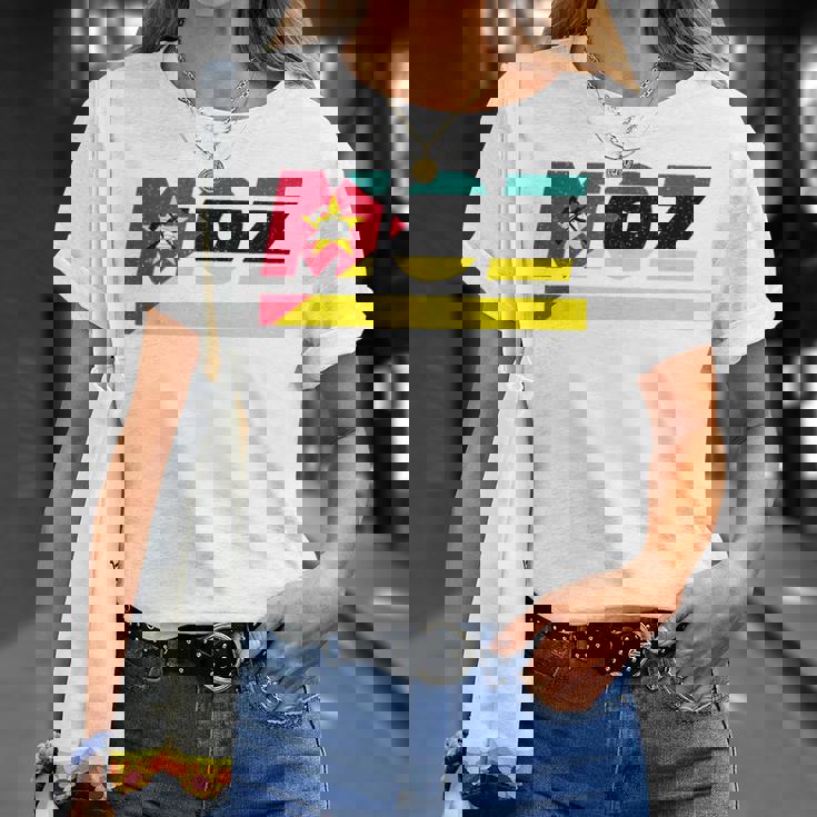モザンビークデザイン。国旗付きモザンビーク衣装 Moz Tシャツ 彼女への贈り物