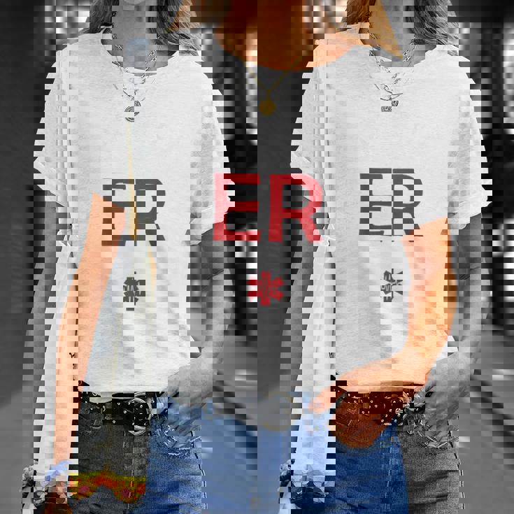 ヴィンテージ 救急科 緊急治療室 看護師 背中 Tシャツ 彼女への贈り物