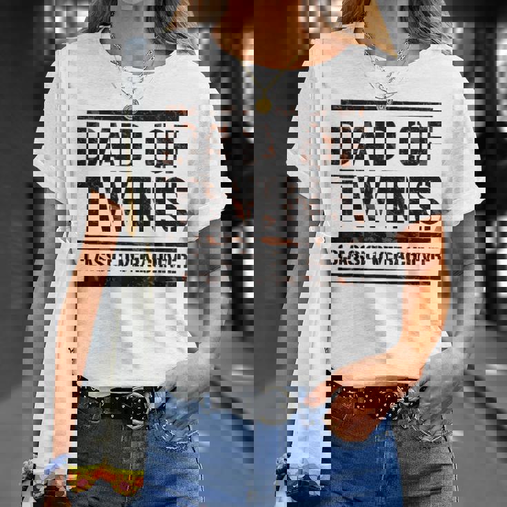 双子の父 父の日 双子のお父さん おもしろい 双子の父 Tシャツ 彼女への贈り物