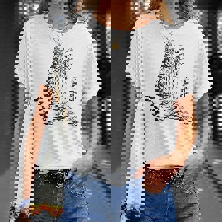 太極拳 猫 格闘技 面白い 猫 格闘 Tシャツ 彼女への贈り物