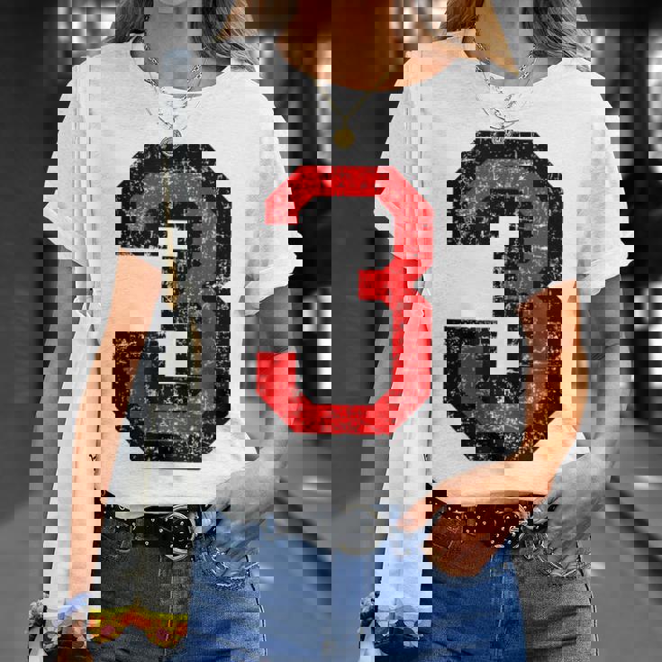 数字 3 ヴィンテージブラック&レッド Tシャツ 彼女への贈り物