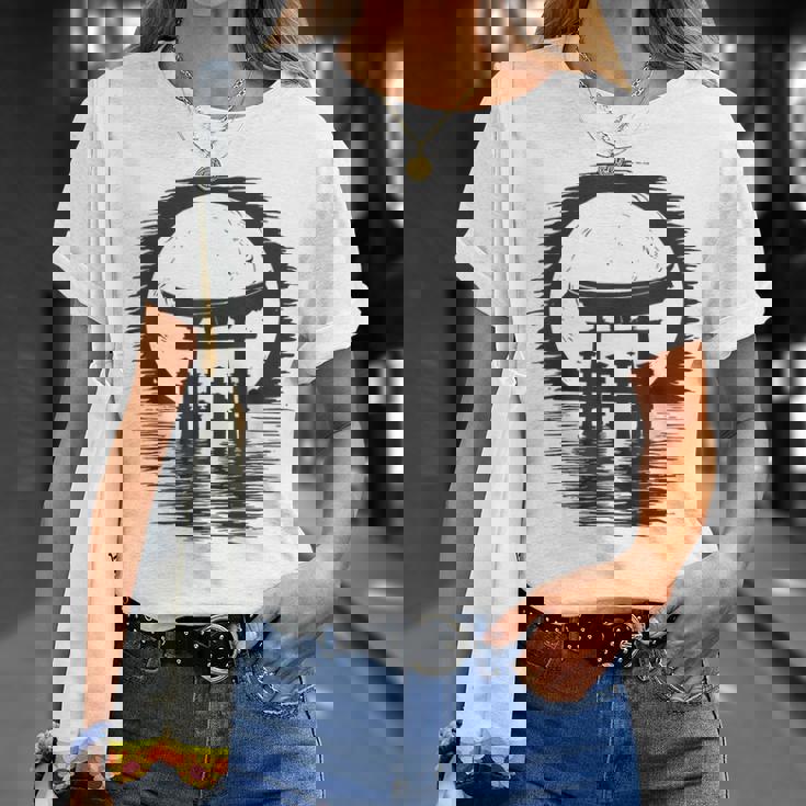 日本の鳥居アート Tシャツ 彼女への贈り物