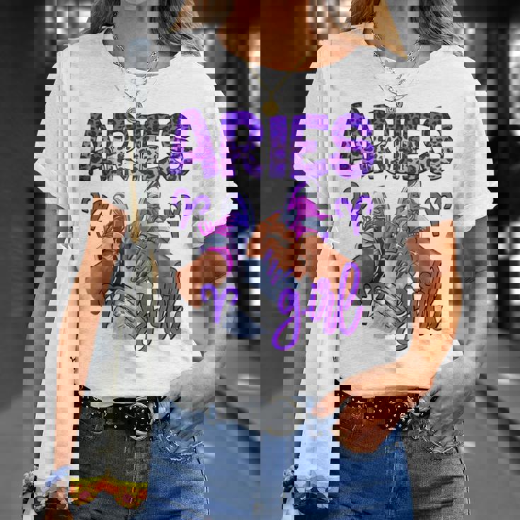 牡羊座 女の子 誕生日 星座 スニーカー ネイル 誕生日 Tシャツ 彼女への贈り物