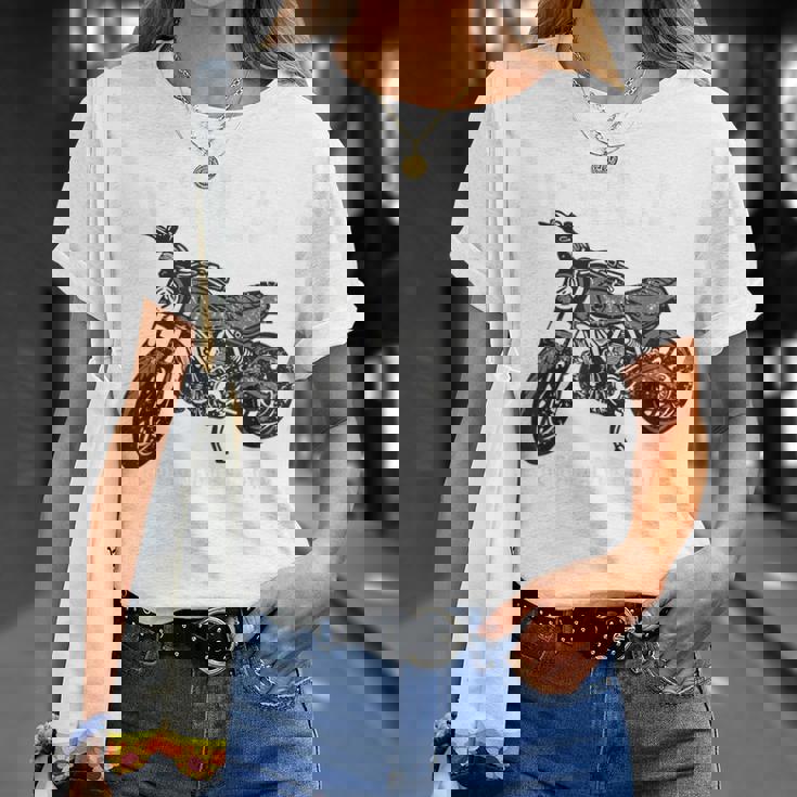 緑寿祝い バイク好き 車好き 父 男性 女性 クラシック 66歳 The Road Never Ends At 66 Tシャツ 彼女への贈り物