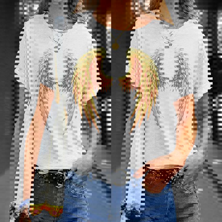 背中には金色の天使の羽 Tシャツ 彼女への贈り物