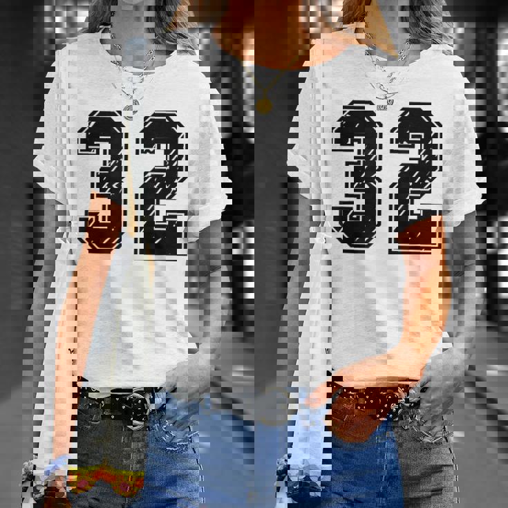 背番号 32 チーム短大スポーツ背番号付きユニフォーム Tシャツ 彼女への贈り物