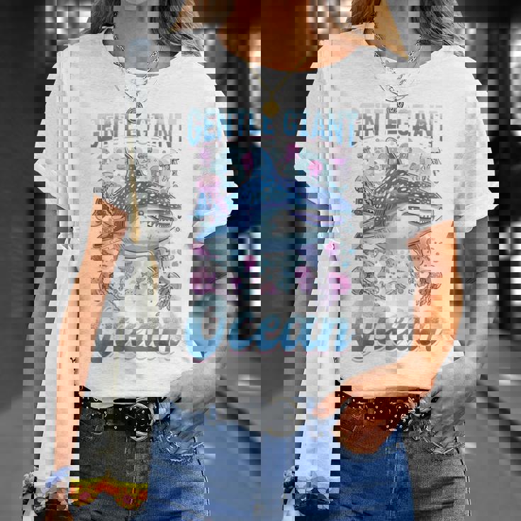 面白いジンベイザメ 動物 優しい海の巨人 Tシャツ 彼女への贈り物