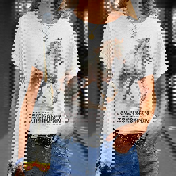 馬の水彩画、乗馬、優雅な高速ランニング馬 Tシャツ 彼女への贈り物