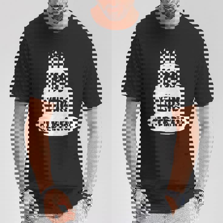 100年のお祝い イベント、記念日、誕生日。 Tシャツ 面白い贈り物