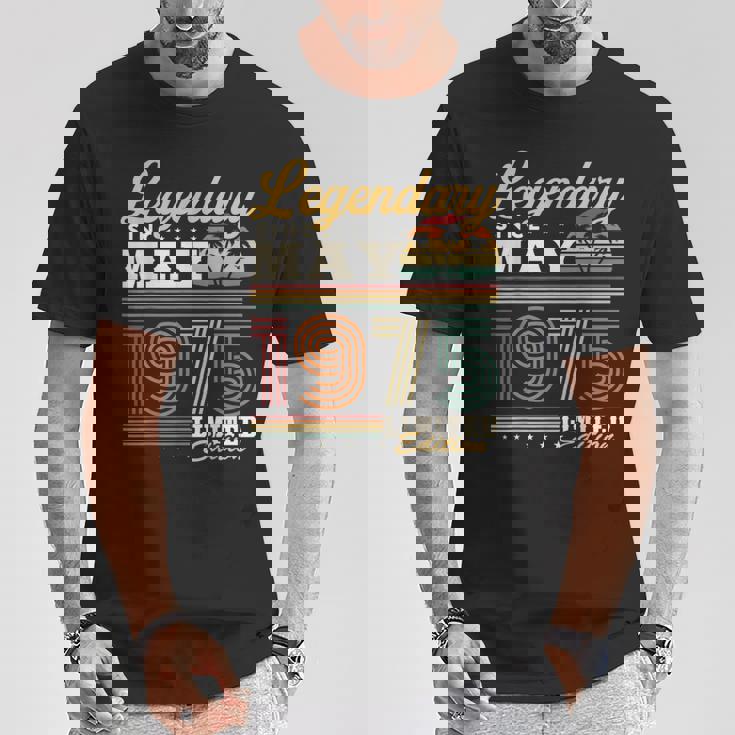 1975年5月生まれ 50年 ヴィンテージ 誕生日プレゼント Tシャツ 面白い贈り物