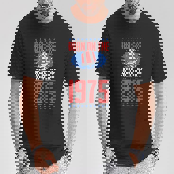 1975年7月4日誕生年アメリカ誕生日パーティーに生まれる Tシャツ 面白い贈り物
