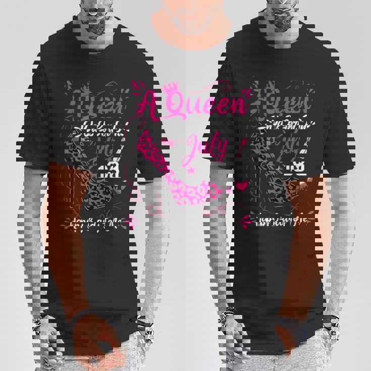 43歳の誕生日 ハイヒール A Queen Was Born In 7月 1981 Tシャツ 面白い贈り物