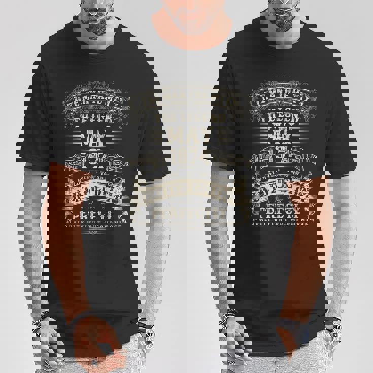 51歳 誕生日プレゼント 男性用 1974年5月 51歳の誕生日 Tシャツ 面白い贈り物