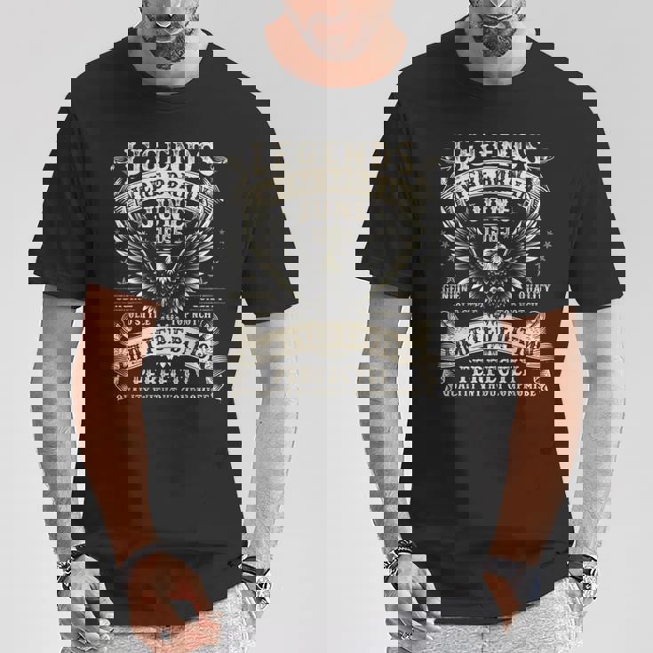 60歳の誕生日プレゼント 男性用 60歳の誕生日 1965年6月 Tシャツ 面白い贈り物