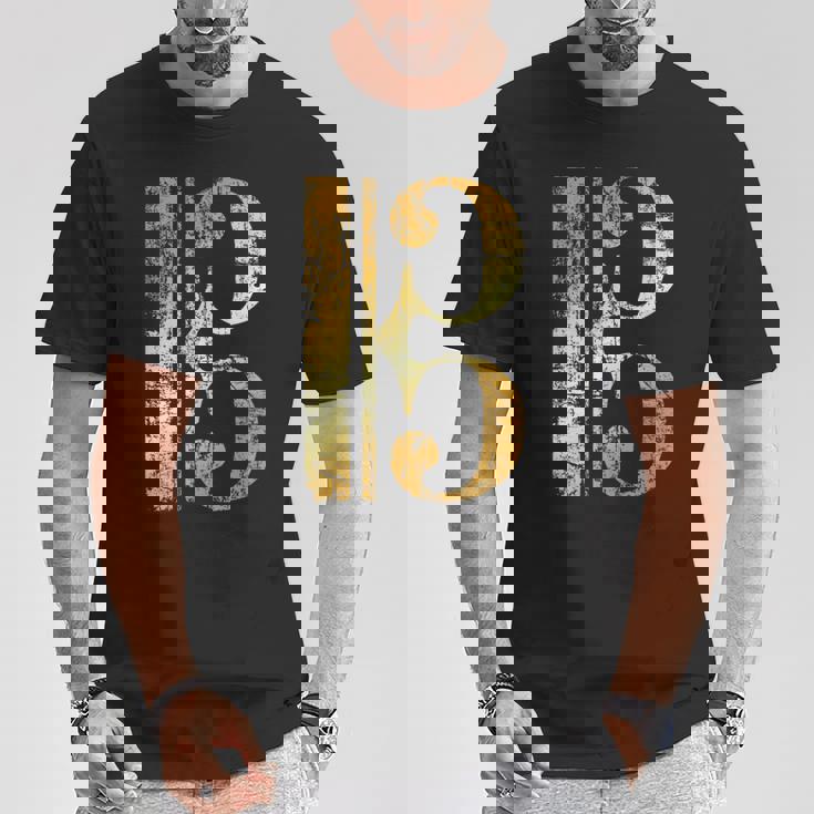 C-音記号 ヴィンテージイエロー ミュージシャンヴィオラ・チェロ。 Tシャツ 面白い贈り物