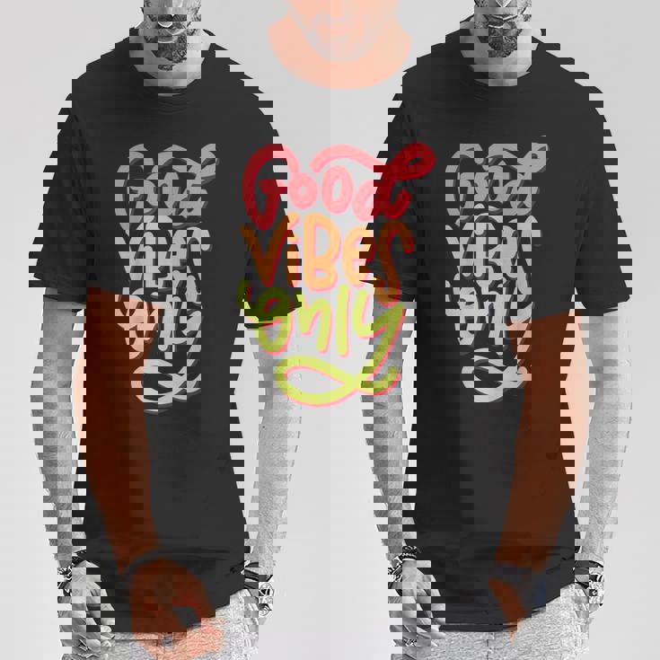 Cool GoodibesMotivational Goodibes Only Quotes Tシャツ 面白い贈り物