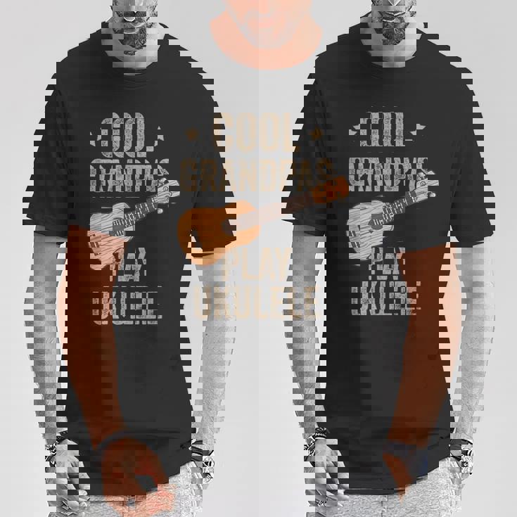 Cool Grandpas Play ウクレレ ウクレレ ミュージックギター Tシャツ 面白い贈り物