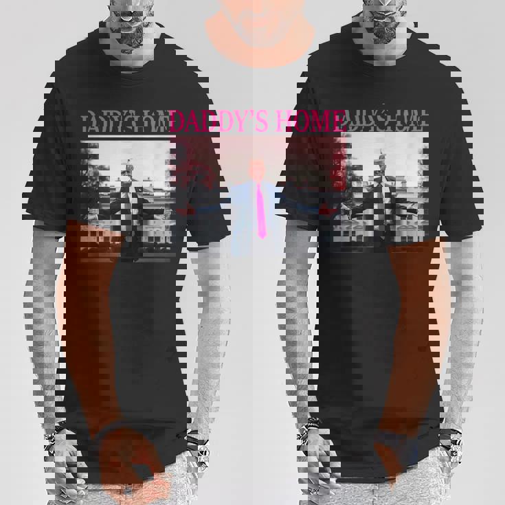 Daddy's Home President Donald Trump 2024 Pink Trump Tシャツ 面白い贈り物