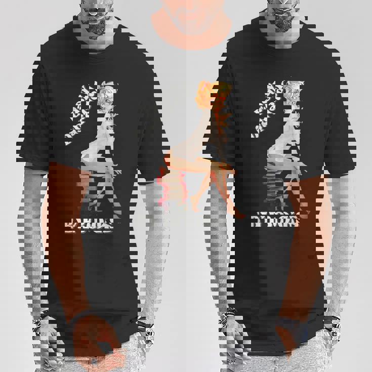 Easily-Distracted By Books ピンナップガール セクシーアニメ レトロアート Tシャツ 面白い贈り物