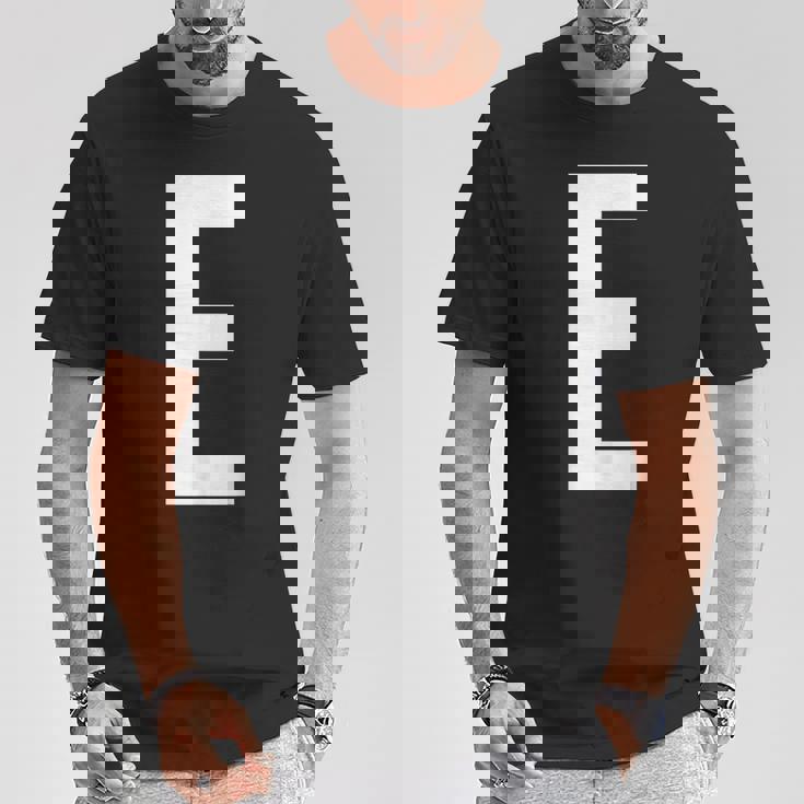 E字アルファベット モノグラム イニシャル Tシャツ 面白い贈り物