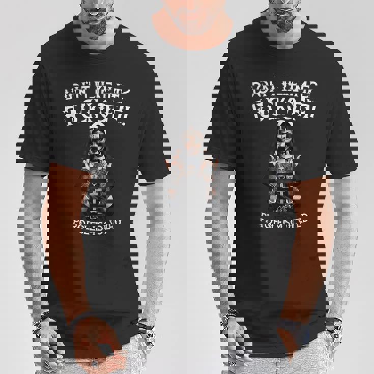 Fearless Nun Rebellion Intyle Tシャツ 面白い贈り物