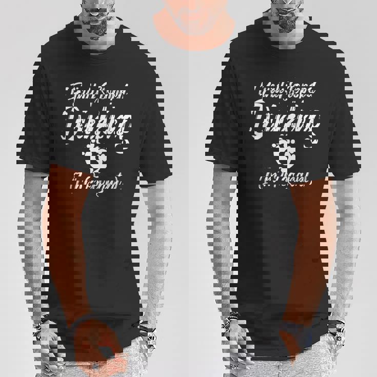 I Finallytopped Drinking I'm Pregnant ギフトtシャツ Tシャツ 面白い贈り物