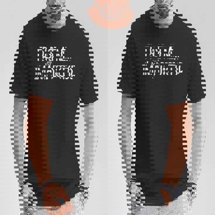 Doctor I'm Almost A Doctor ギフト メンズ レディース Tシャツ 面白い贈り物