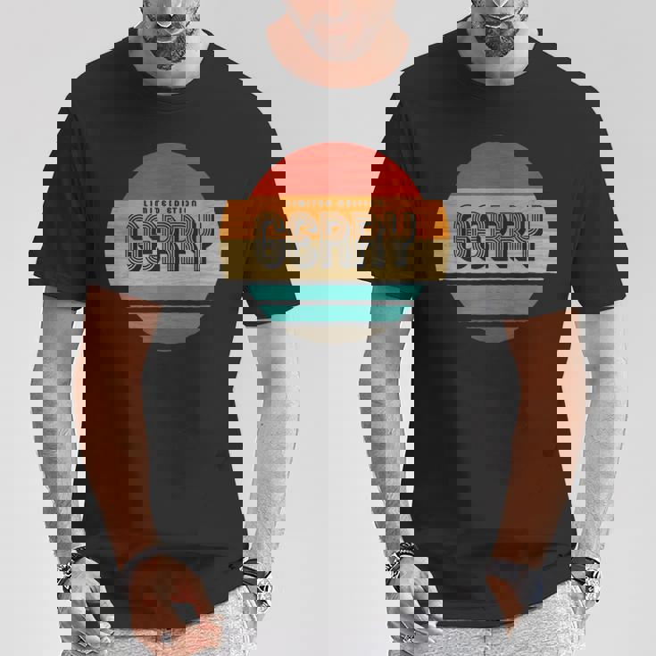 Gerry 名称 レトロ・ヴィンテージ・サンセット 限定版 Tシャツ 面白い贈り物