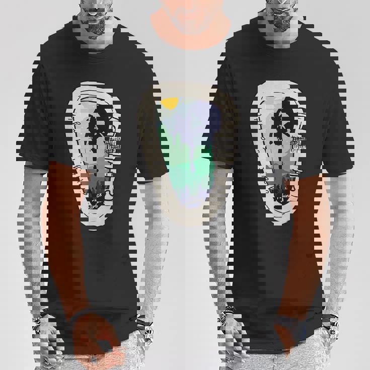 Gravity Is A Myth カラビナ ロッククライミング 山登り Tシャツ 面白い贈り物