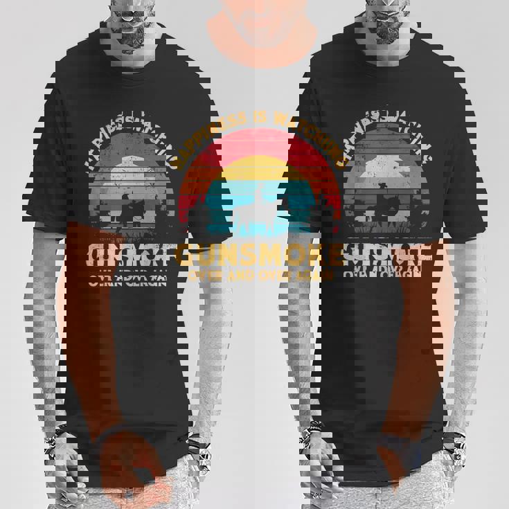 Happiness Is Watching Gunsmoke Over And Over Again Cowboys Tシャツ 面白い贈り物