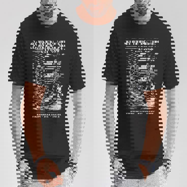 Jdヴァンス軍事選挙2028年アメリカ国旗支持のための兵士 Tシャツ 面白い贈り物