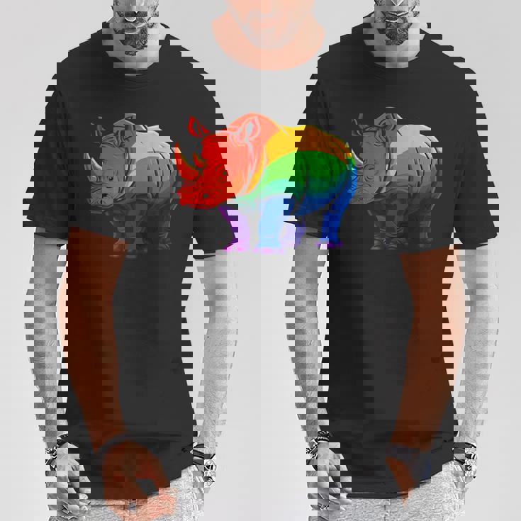 Lgbt 力強い虹色のサイ Rainbow Rhinoceros Graphic Tシャツ 面白い贈り物
