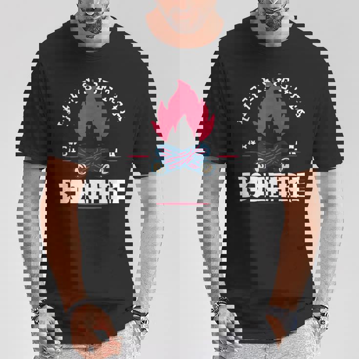 Life Is Better By The Bonfire キャンプファイヤー キャンプ アウトドア ハイカー Tシャツ 面白い贈り物